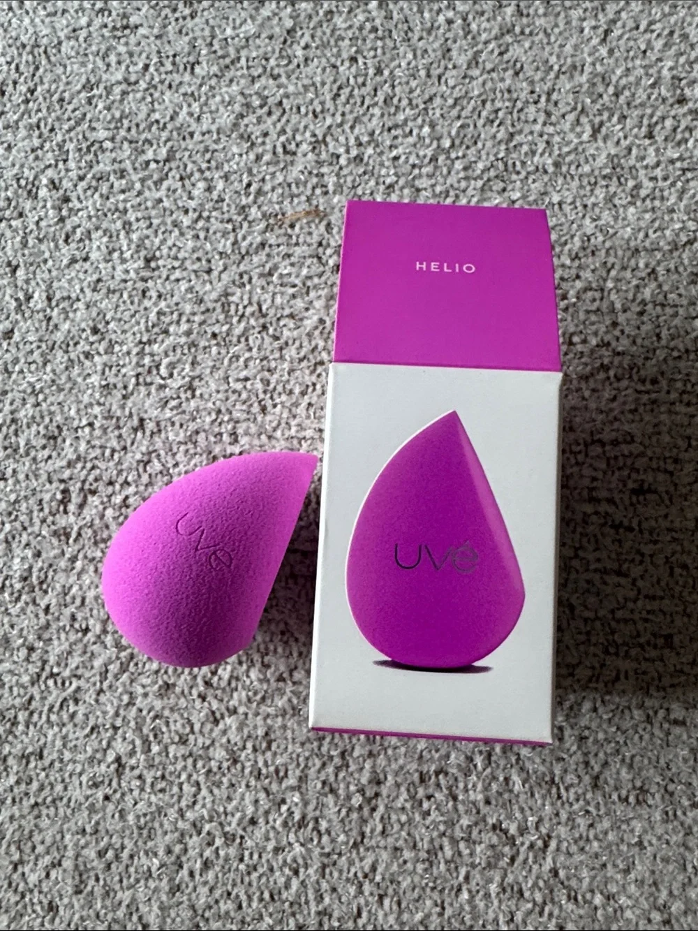 Uve Beauty Makeup Sponge - Light Pink & White Box